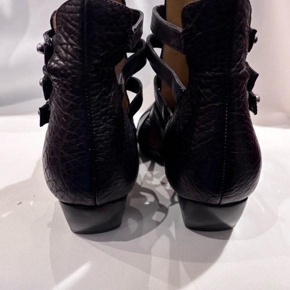 FLUEVOG TRUTH BEKKIE Sz 6 Black Strappy Leather Ankle Boots 1.5” Heel Pointy Toe - Picture 14 of 16